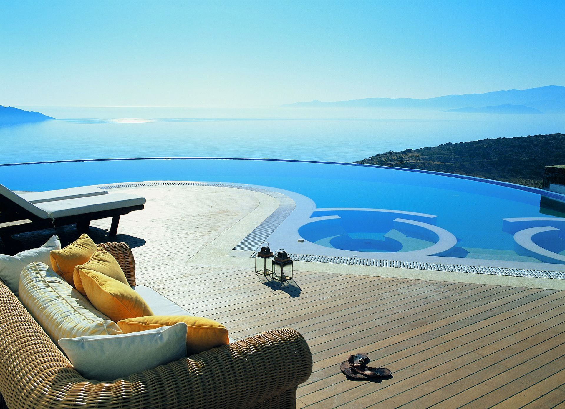 Top luxury private pools in crete