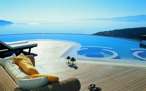 Top luxury private pools in crete