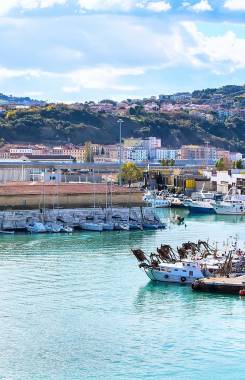 Italia, Las marchas, Ancona