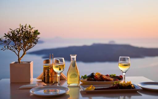 Where to eat and drink in Santorini