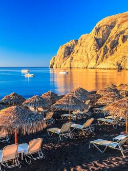 Greece, Aegean Islands, Santorini, Kamari
