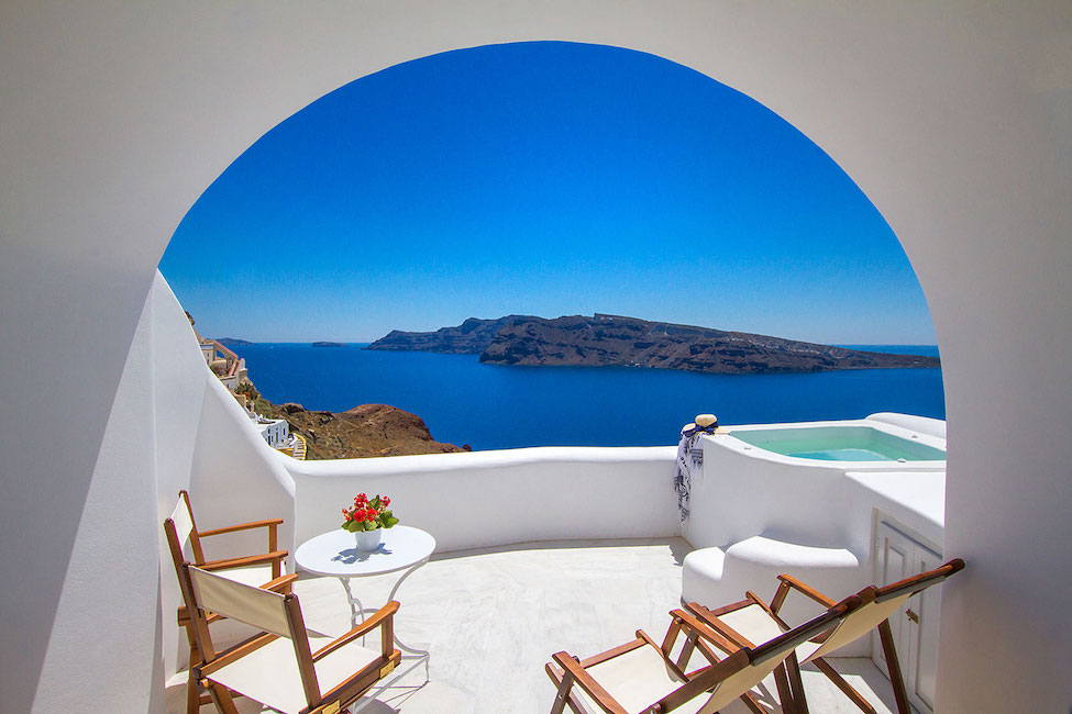 Honeymoon Suite with at Oia Mare Villas & Suites