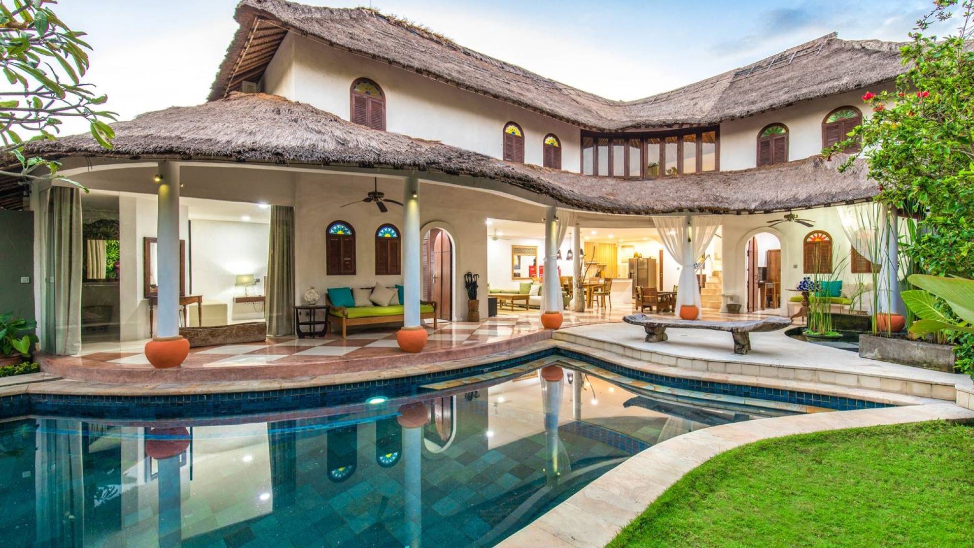 39+ 4 Br Villa Alchemy Close To Restaurant And Beach Images