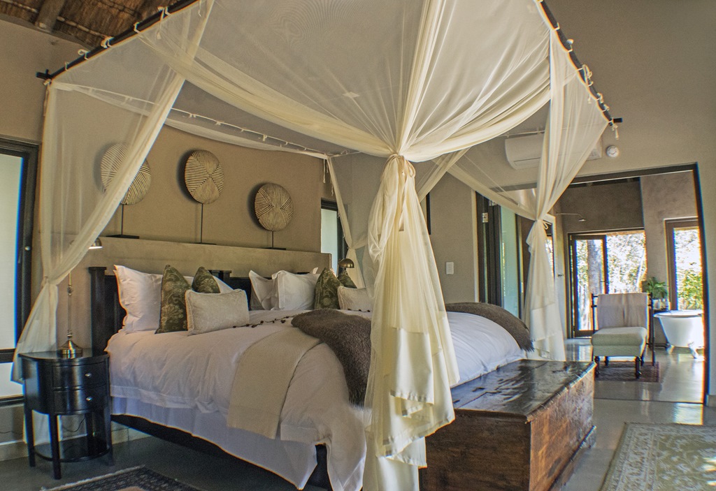 River Lodge Suites at Thornybush