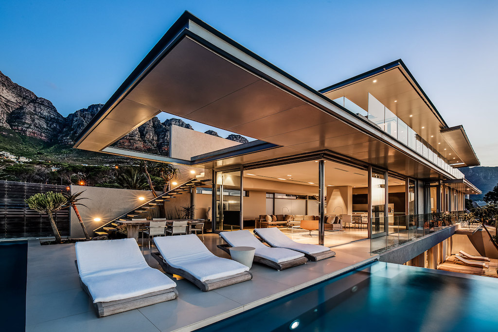 008 Bond Villa Cape Town