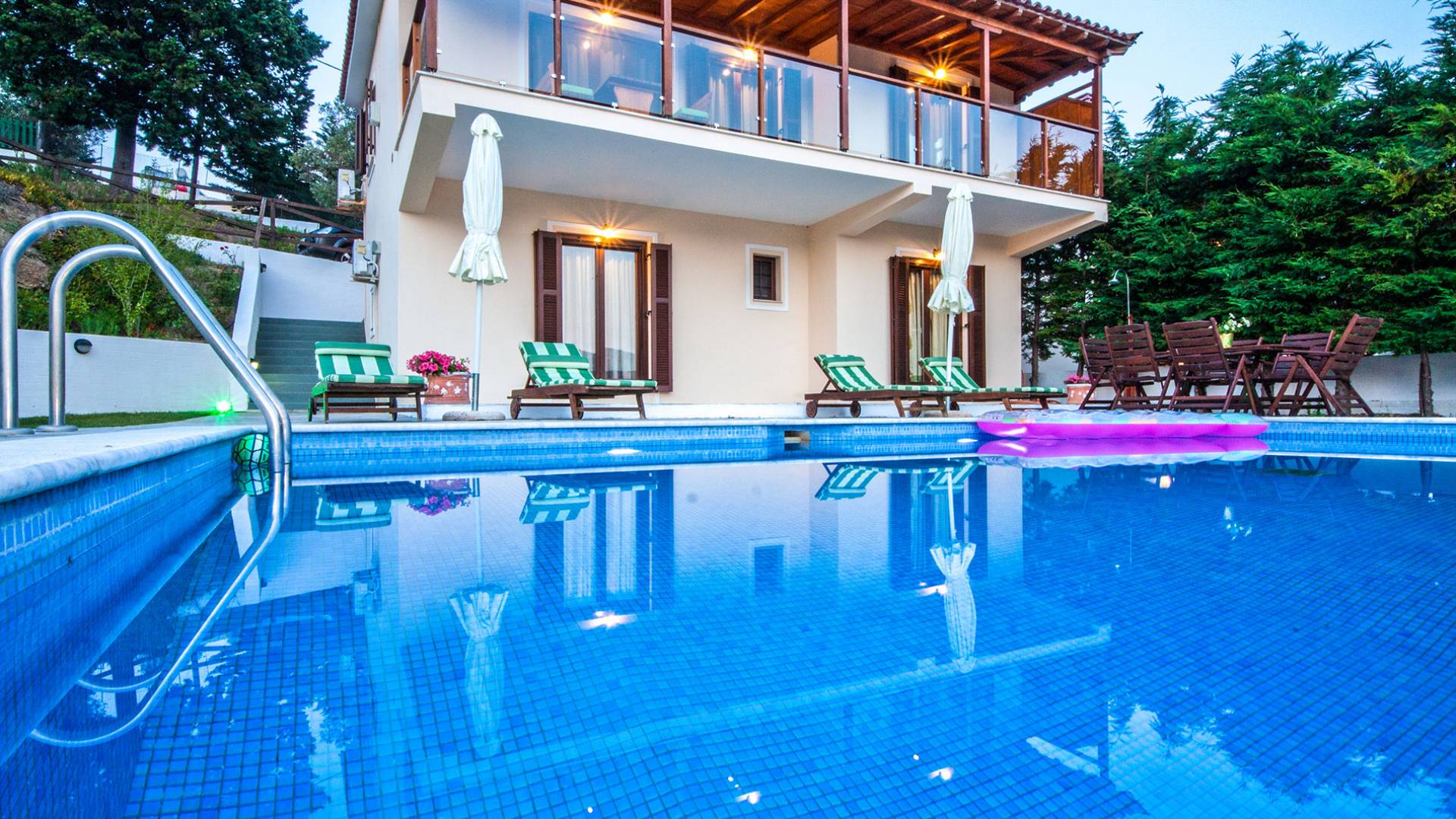 4 villa. Скиатос Каливия. Вилла времена года. Autumn Villa