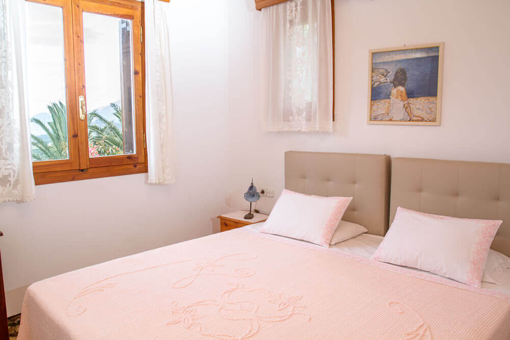 Honeymoon Suite at Valsamo Suites Santorini - Grecia, Santorini